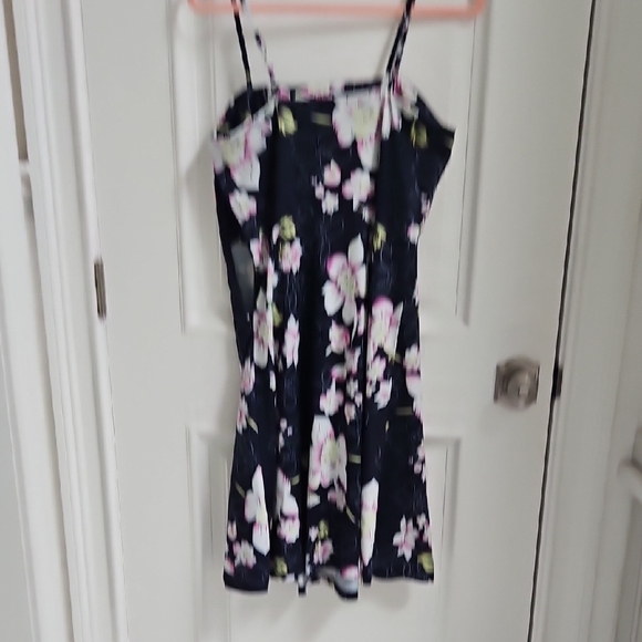 Floral Black Dress‎ - Picture 4 of 5